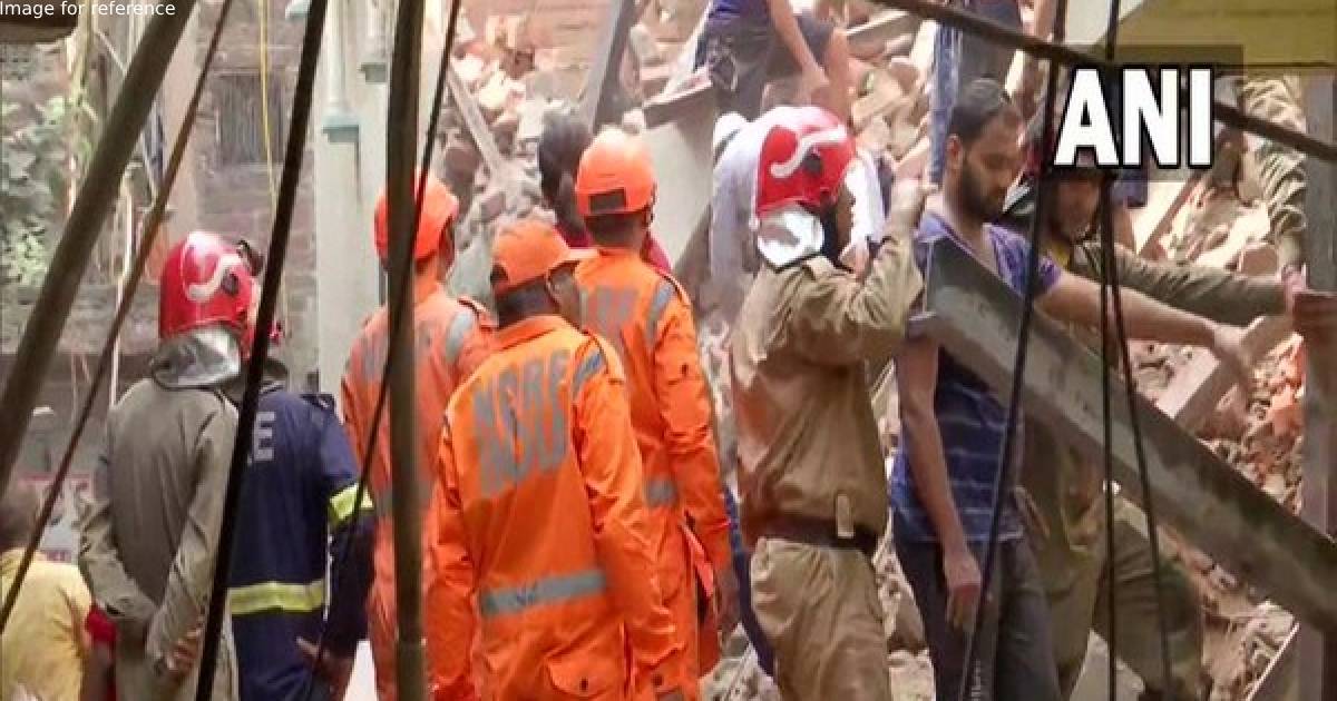 Building collapses in Delhi's Azad market: 5 injured, around 7 people still feared to be trapped